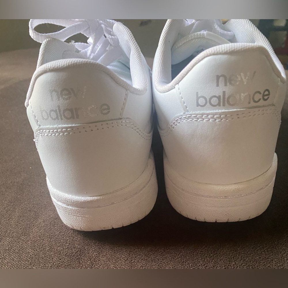 New Balance Shoes - Picture 3 of 9